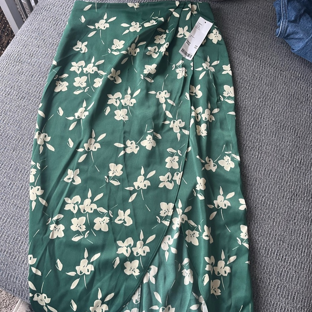 Urban Outfitters Maxi Skirt with Slit Size Small